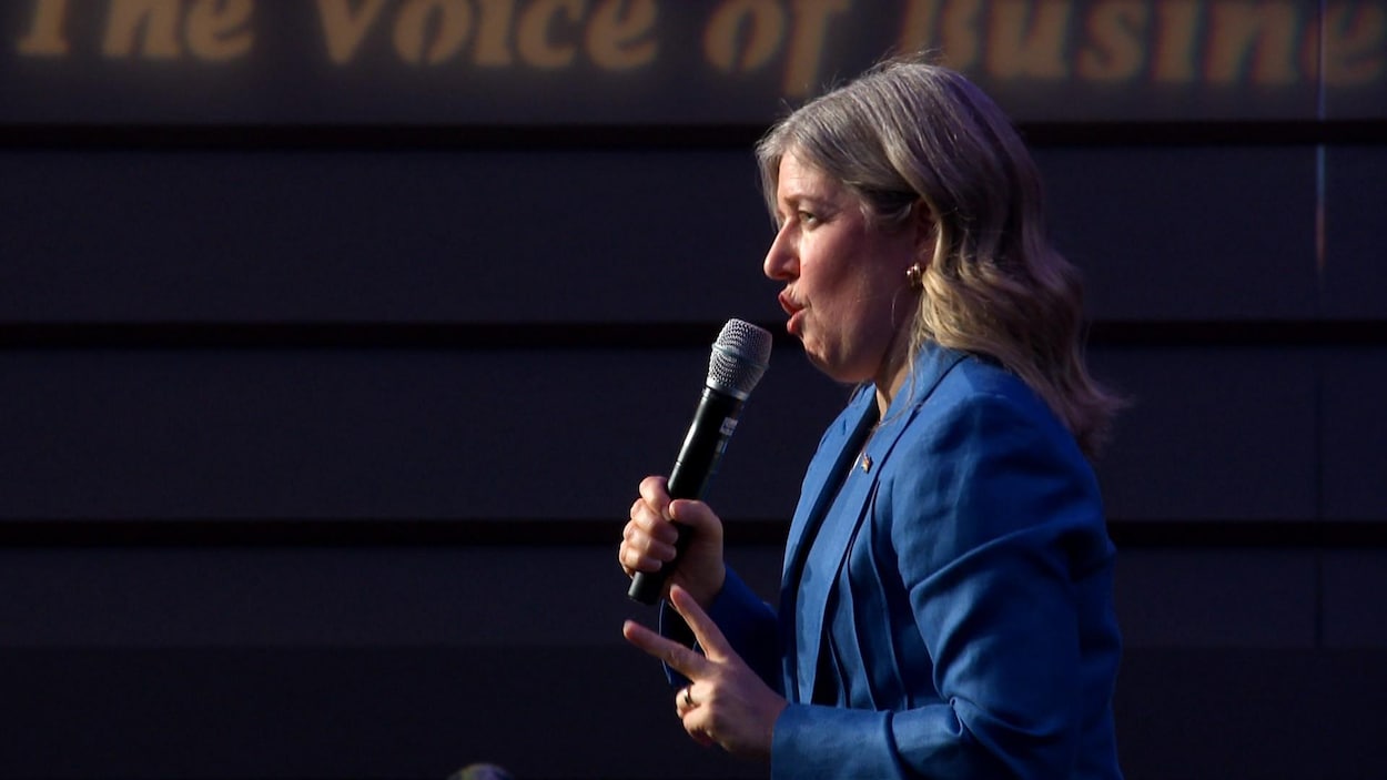 Compressions à venir à Fredericton : « tout n’est pas sur la table »