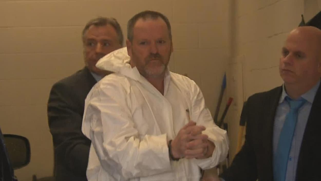 Sylvain Duquette qui arrive au palais de justice de Shawinigan Sylvain Duquette qui arrive au palais de justice de Shawinigan