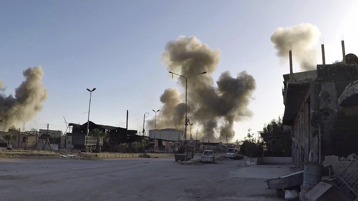 Les Casques blancs, secouristes en zones rebelles, ont dénoncé un recours à «du gaz de chlore toxique» par le régime syrien sur Douma. Les Casques blancs, secouristes en zones rebelles, ont dénoncé un recours à «du gaz de chlore toxique» par le régime syrien sur Douma.