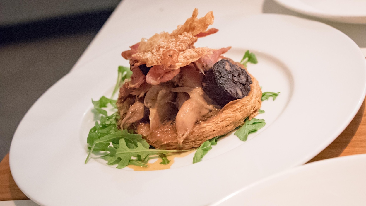 Un plat de porc