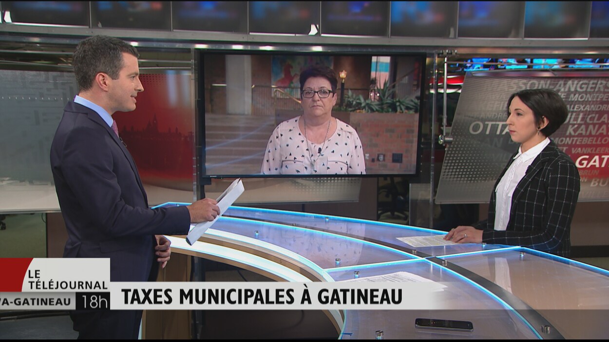 Le chef d'antenne Mathieu Nadon et les conseillères municipales Louise Boudrias et Myriam Nadeau. Le chef d'antenne Mathieu Nadon et les conseillères municipales Louise Boudrias et Myriam Nadeau.