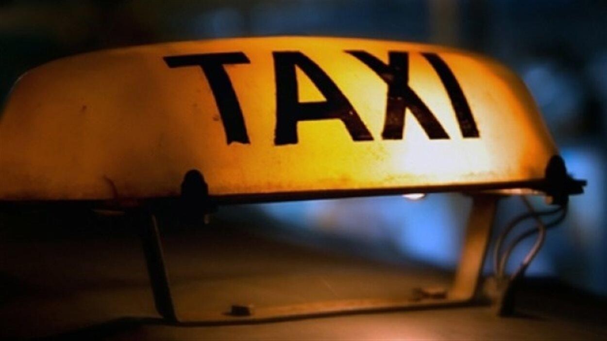 Signal lumineux d'un taxi