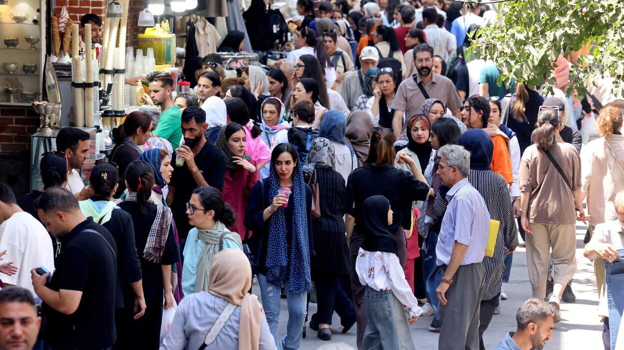 Le président iranien admet que le pays traverse « de nombreuses difficultés »