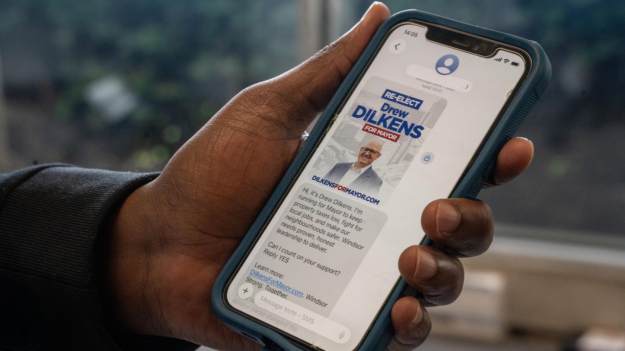 Élections municipales : pourquoi reçoit-on des messages texte des candidats?