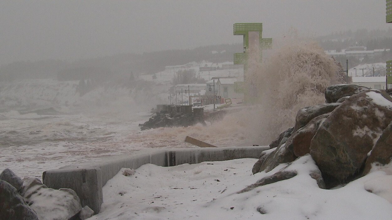 la ville de Percé sous la tempête du 25 janvier 2017 la ville de Percé sous la tempête du 25 janvier 2017