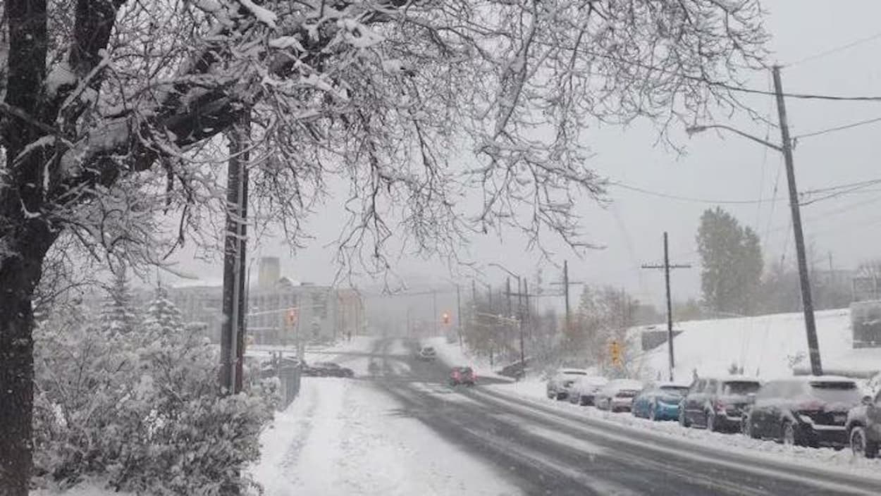 Pluie verglaçante, grésil et jusqu’à 20 centimètres de neige, selon Environnement Canada