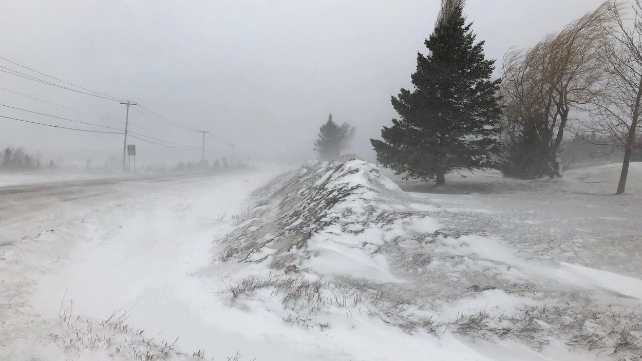 Pluie, Verglas, Neige Et Vents Violents à Prévoir Dans L’Est-du-Québec ...