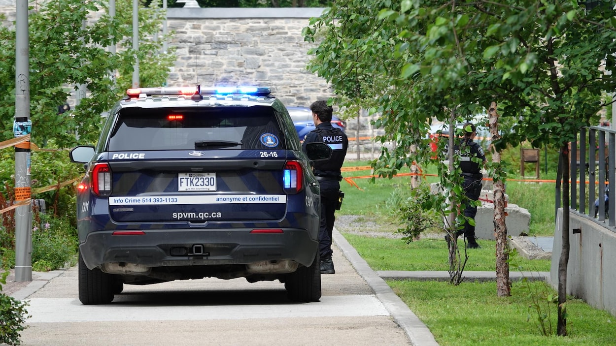 Un homme meurt sous les tirs en plein jour à Montréal