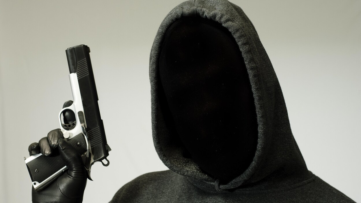 Un test psychologique pourrait permettre de reconnaître les personnes capables d'actions terroristes. Un test psychologique pourrait permettre de reconnaître les personnes capables d'actions terroristes.