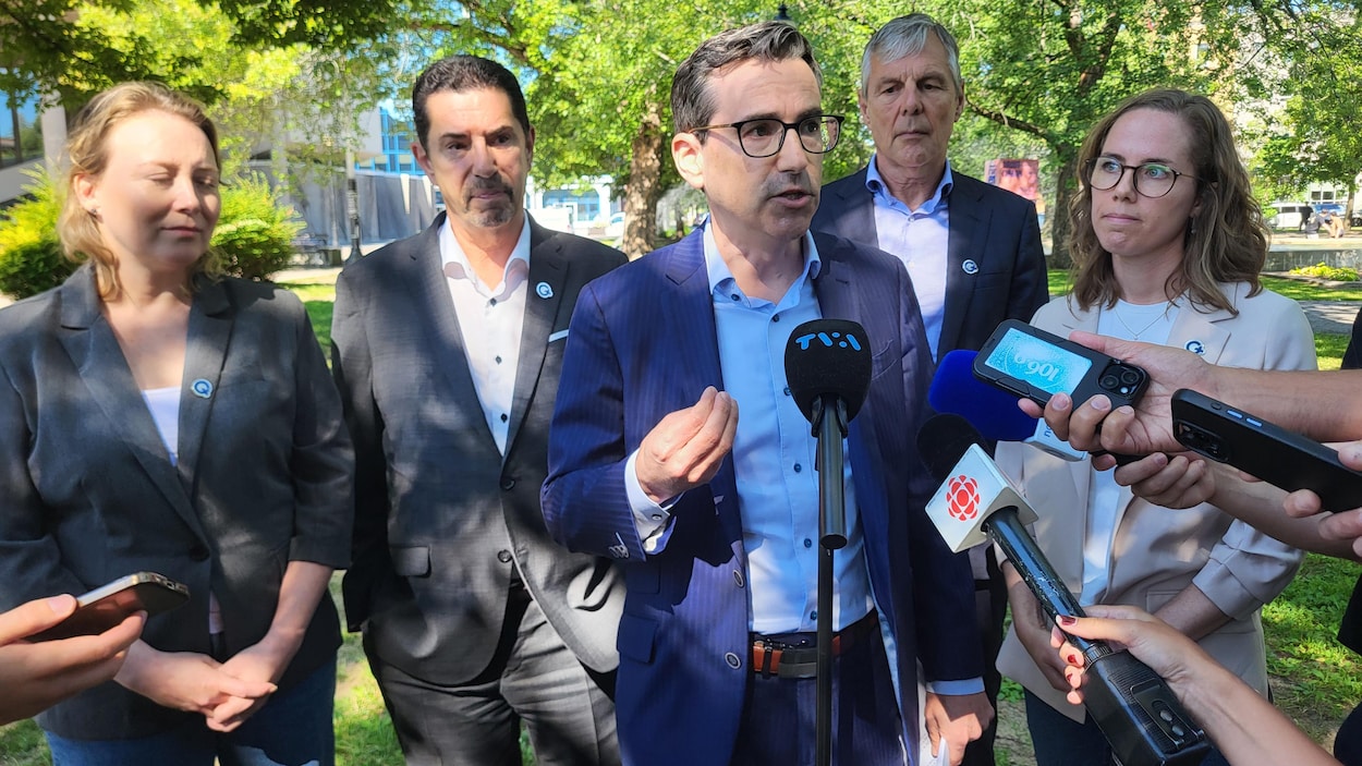 TES Canada : le PQ s’attaque à la position de Fréchette