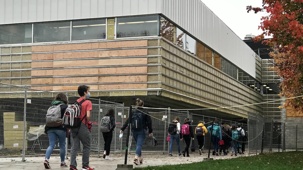 Environ 450 élèves sont testés au Collègue des Compagnons.