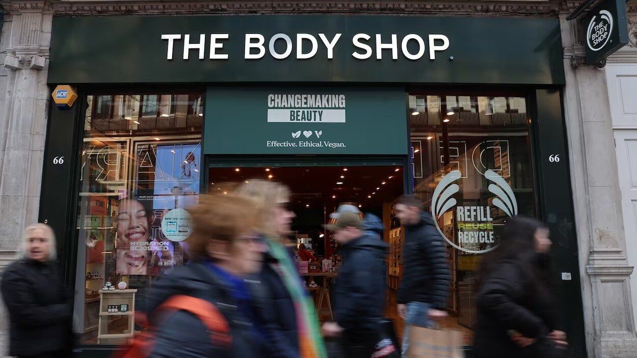 The Body Shop Canada Se Place Sous La Protection De La Loi Sur La   The Body Shop Cosmetics Beauty 