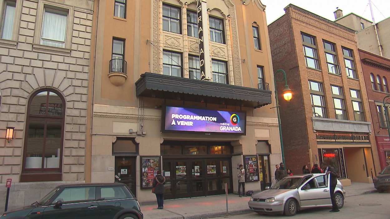 L'indice de vétusté du Théâtre Granada est très élevé, selon la Ville de Sherbrooke. On voit ici la façade avant du bâtiment.