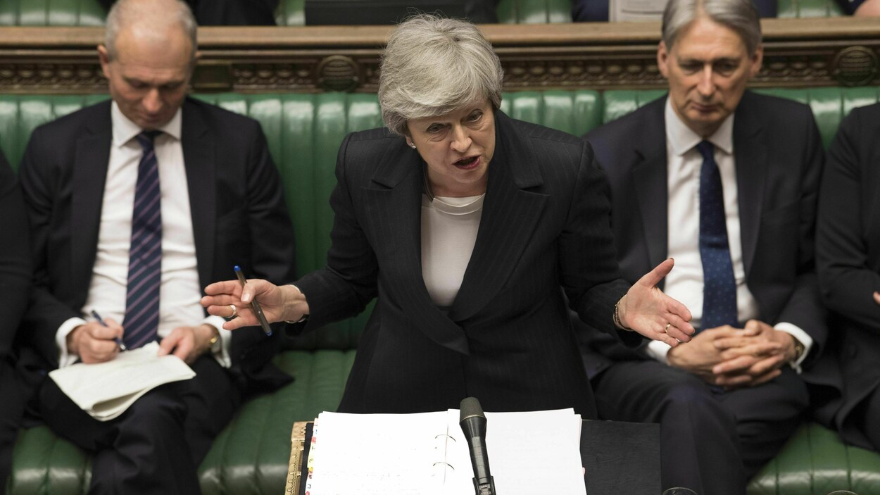 Theresa May à la Chambre des communes.