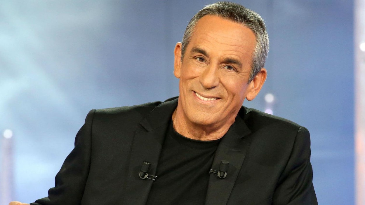 Thierry Ardisson sur le plateau de l'émission Salut les Terriens Thierry Ardisson sur le plateau de l'émission Salut les Terriens