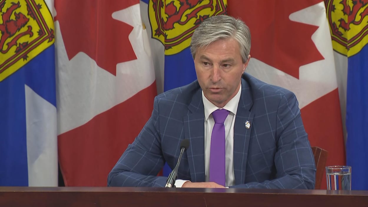Le gouvernement Houston annule certaines compressions budgétaires