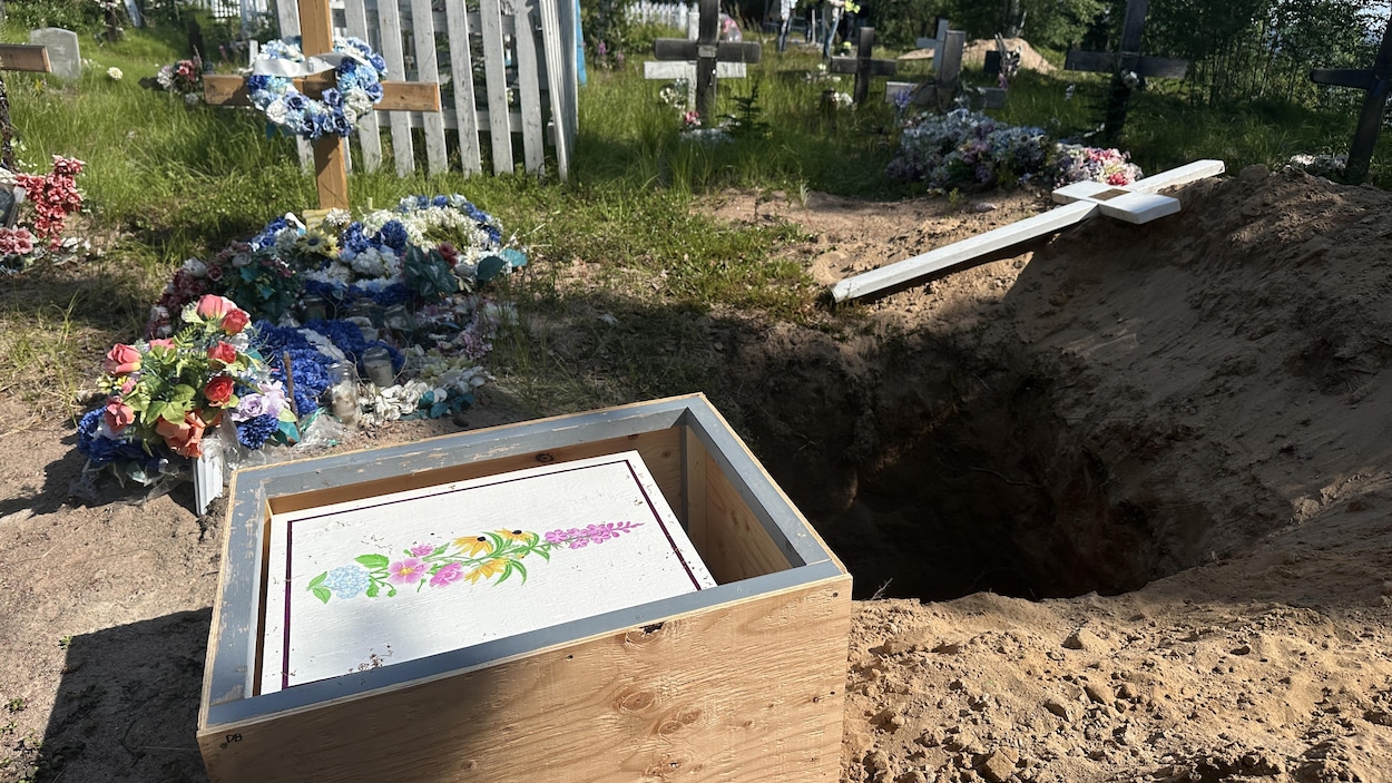 Deux filles mortes dans un pensionnat sont rapatriées à Łutselk’e, aux T.N.-O.