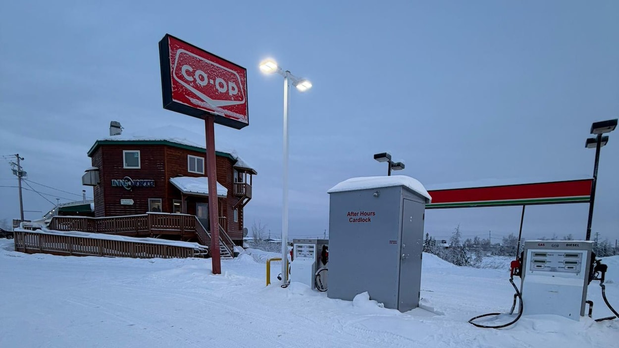 Fermeture de la route Dempster : les tablettes se vident à Fort McPherson