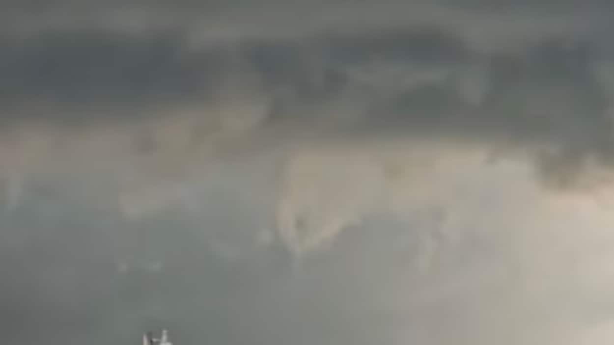 Des personnes transportées à l’hôpital après une tornade en Alberta
