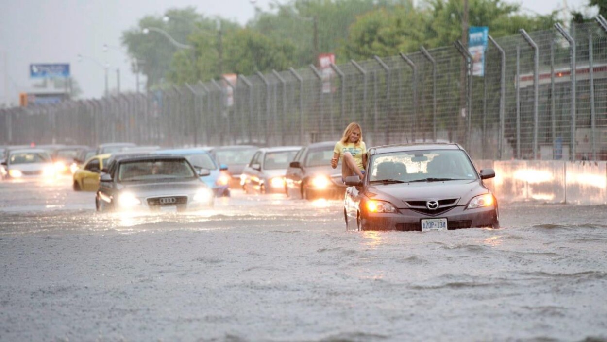 Des inondations à Toronto en 2013 Des inondations à Toronto en 2013