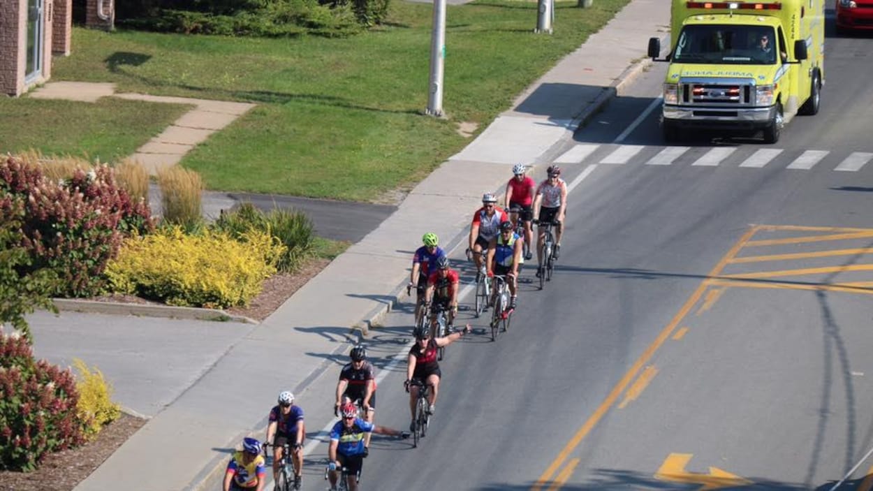 400 kilomètres à vélo pour honorer les paramédics disparus