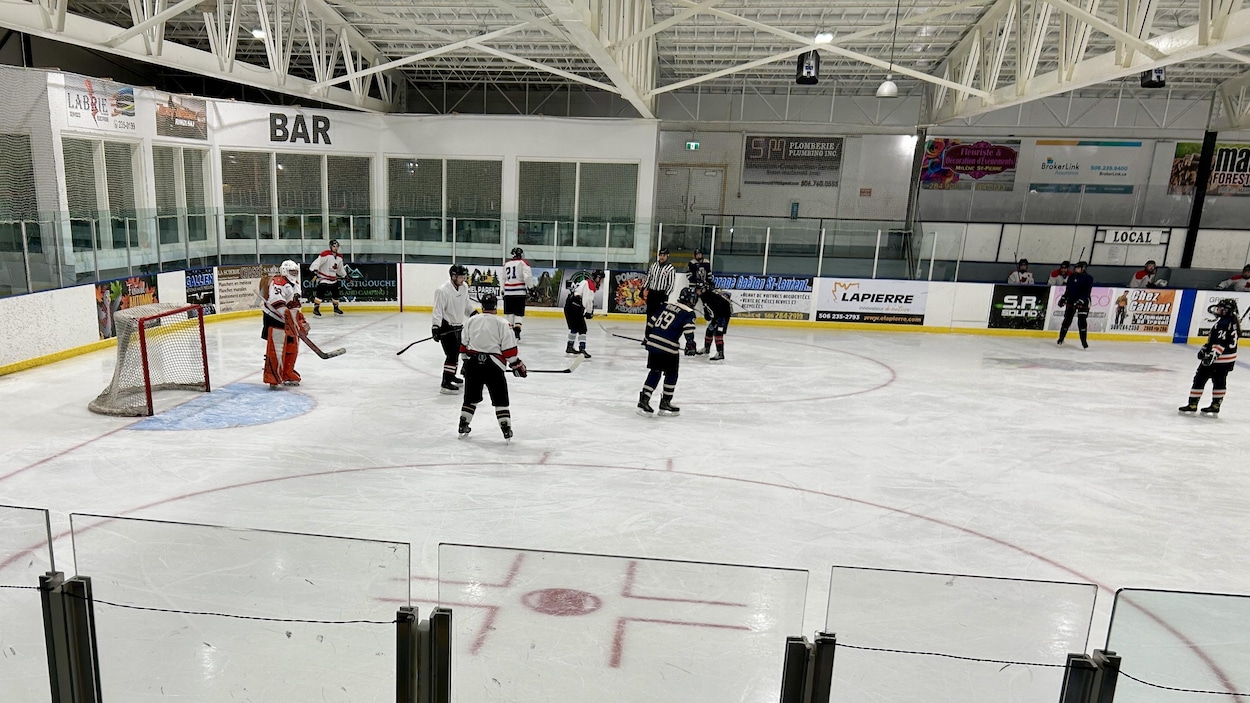 12 000 $ amassés au 32e tournoi familial de hockey Marc Boulay