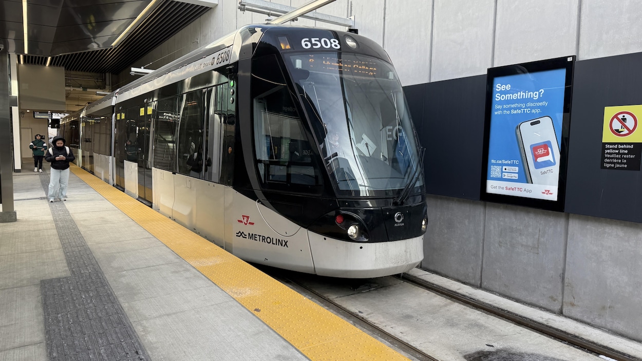 La mairesse de Toronto rejette une enquête publique sur 2 lignes de train léger