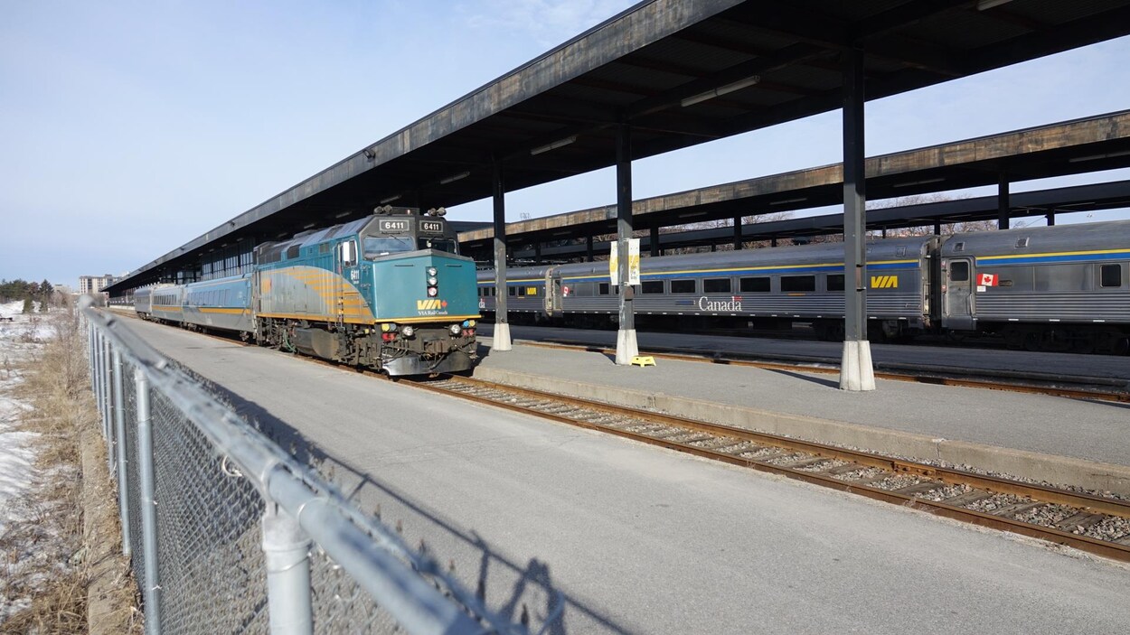 Ottawa Envisage D Ameliorer Les Services Ferroviaires Dans Le Sud Ouest Ontarien Elections Canada 21 Radio Canada Ca