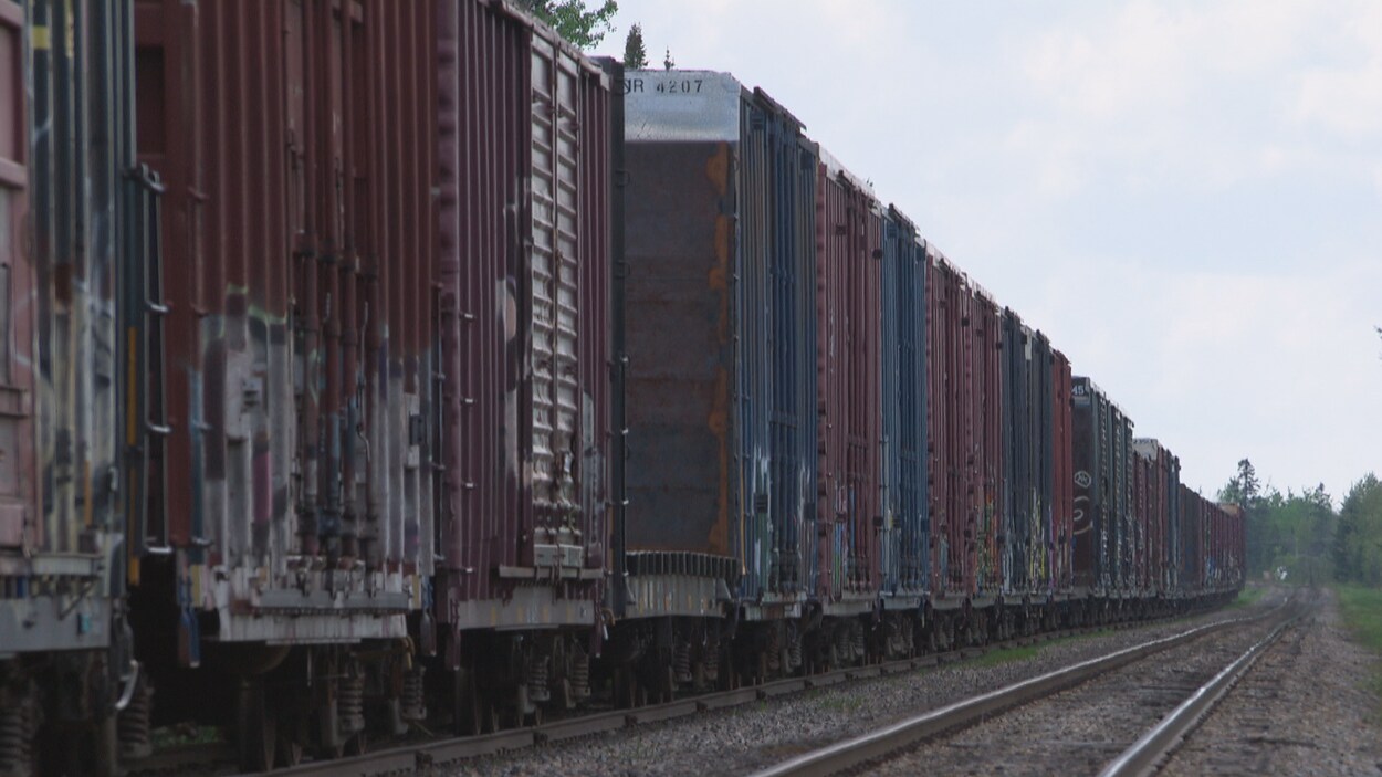 Des wagons sont encore stationnés à Nantes, tout près de Lac-Mégantic.