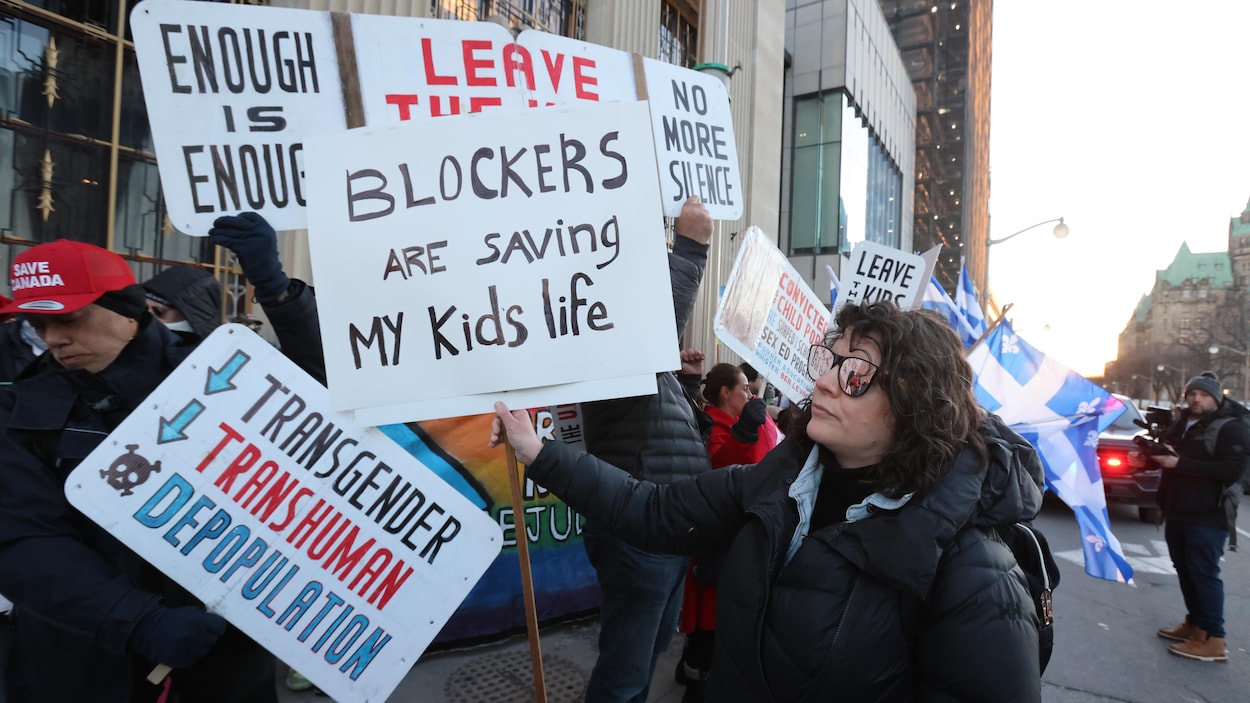 L’Alberta remporte une bataille judiciaire concernant ses lois sur les jeunes transgenres