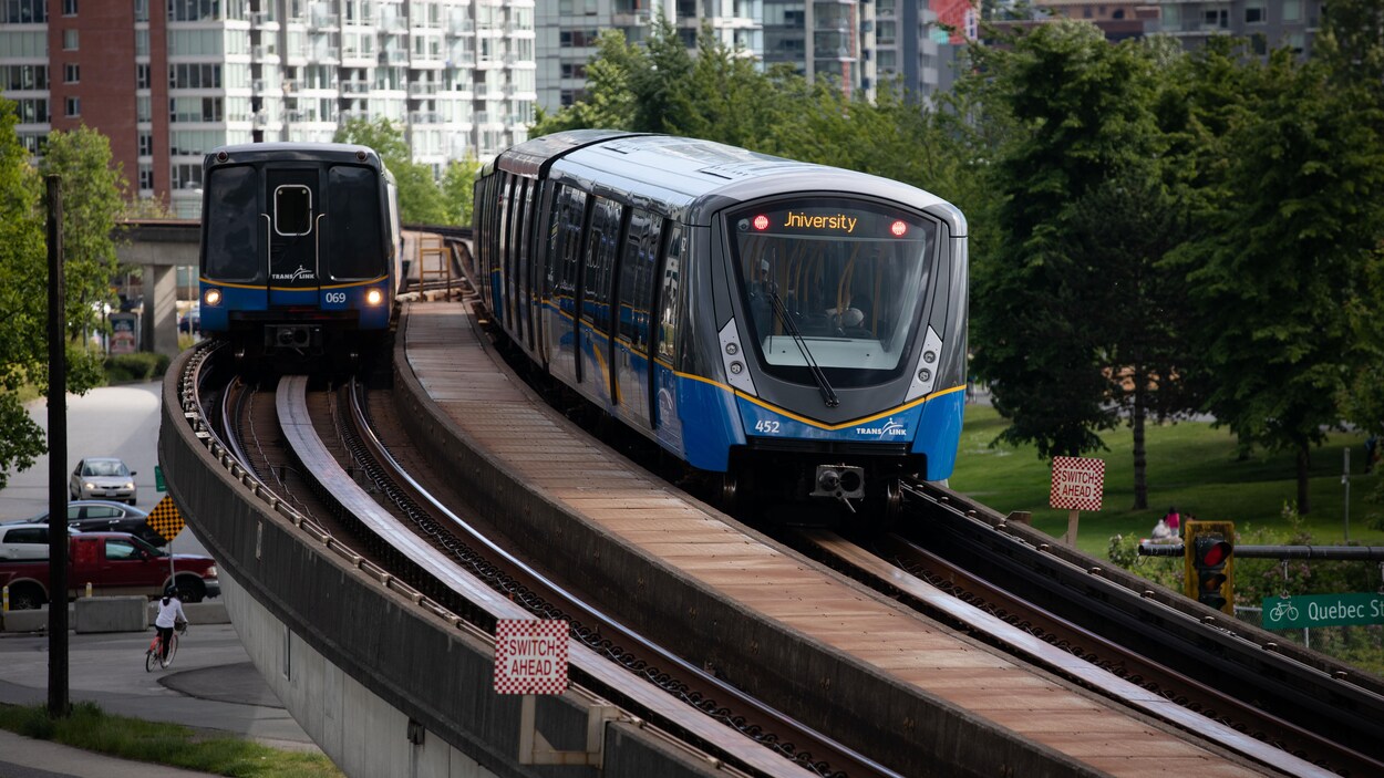 Le SkyTrain, le métro de Vancouver.
