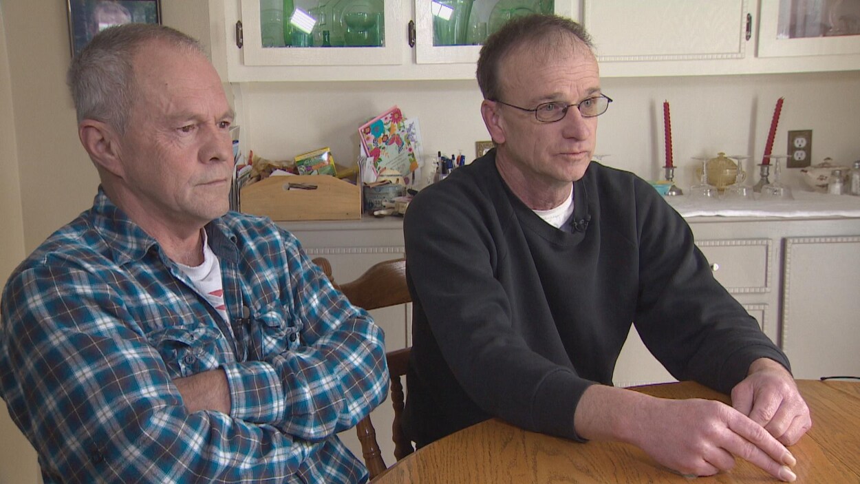 Claude Gosselin et Stephen Henry en entrevue. Claude Gosselin et Stephen Henry en entrevue.