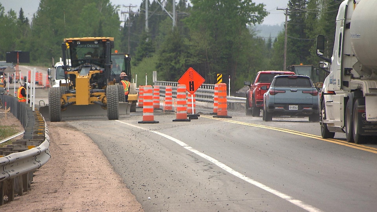 La grève des ingénieurs paralyse des travaux routiers sur la Côte-Nord