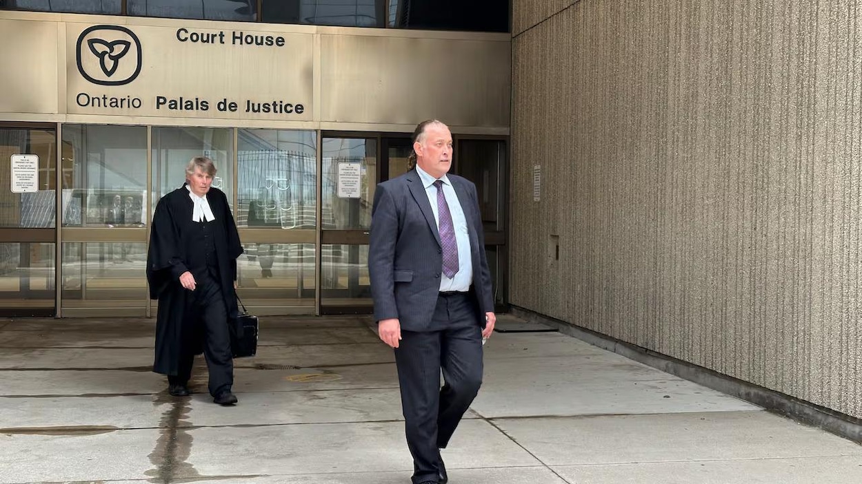 Un ancien maire ontarien condamné pour agression sexuelle