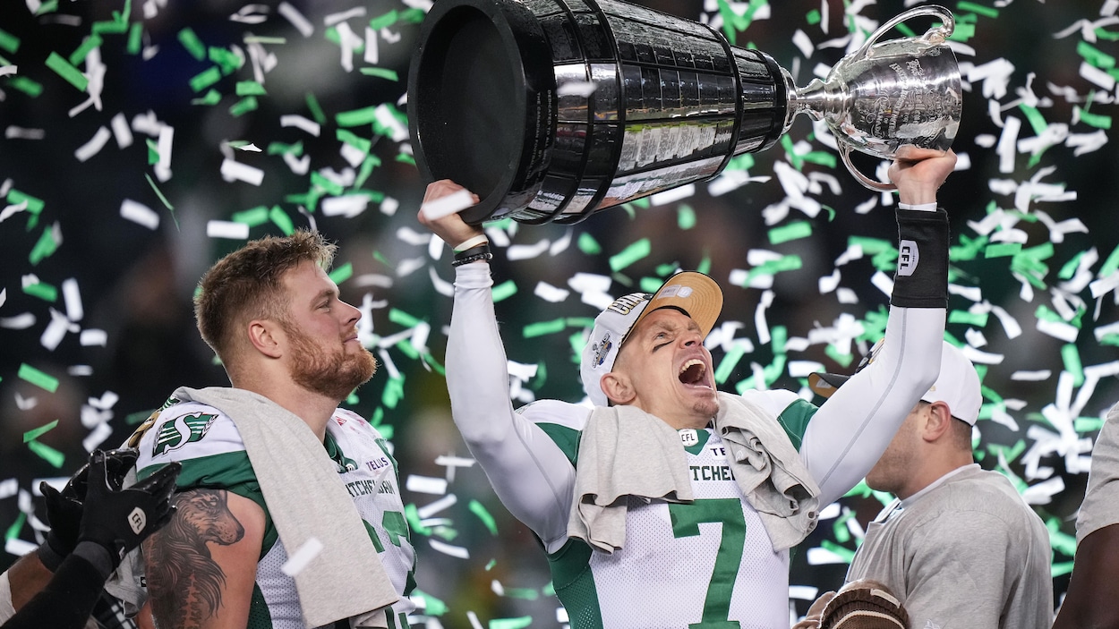 Les Roughriders et le commissaire Johnston à l’honneur en 2025
