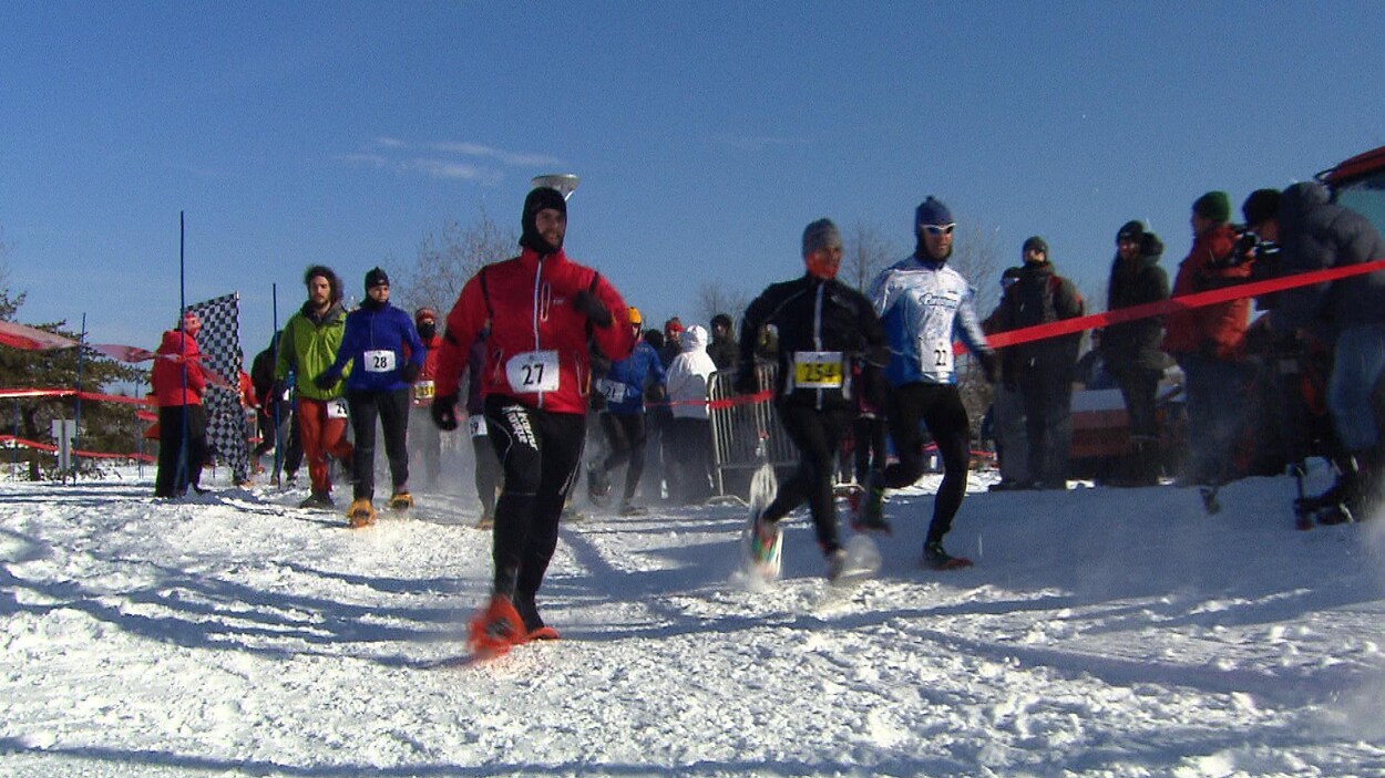 Coureurs en raquettes Coureurs en raquettes