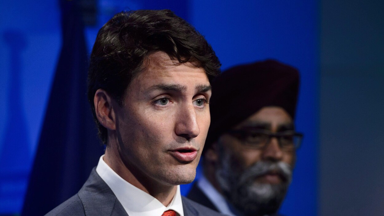 Plan moyen du premier ministre Justin Trudeau, lors d'une conférence de presse au sommet de l'OTAN, le 12 juillet. Plan moyen du premier ministre Justin Trudeau, lors d'une conférence de presse au sommet de l'OTAN, le 12 juillet.