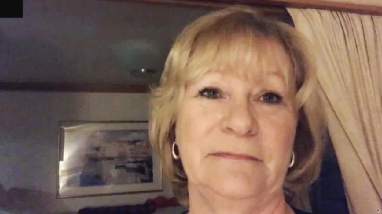 Trudy Clement dans sa cabine sur le Diamond Princess.