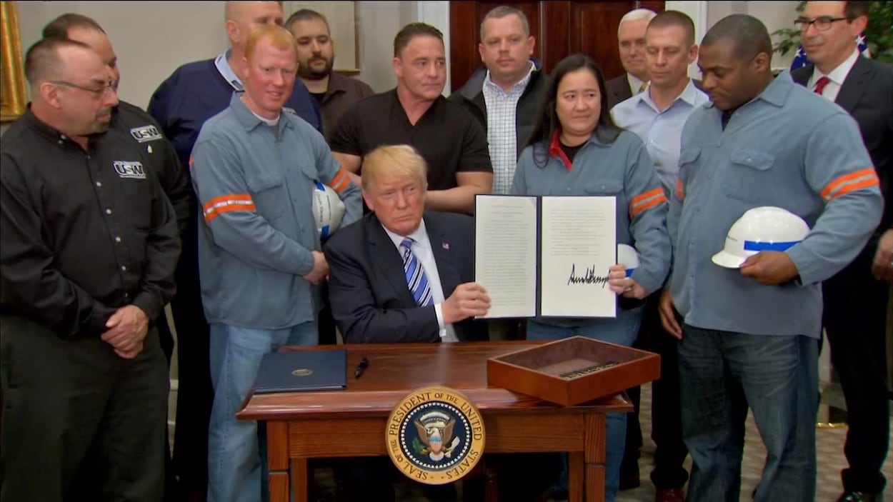 Donald Trump a signé jeudi les déclarations imposant des droits de douane sur les