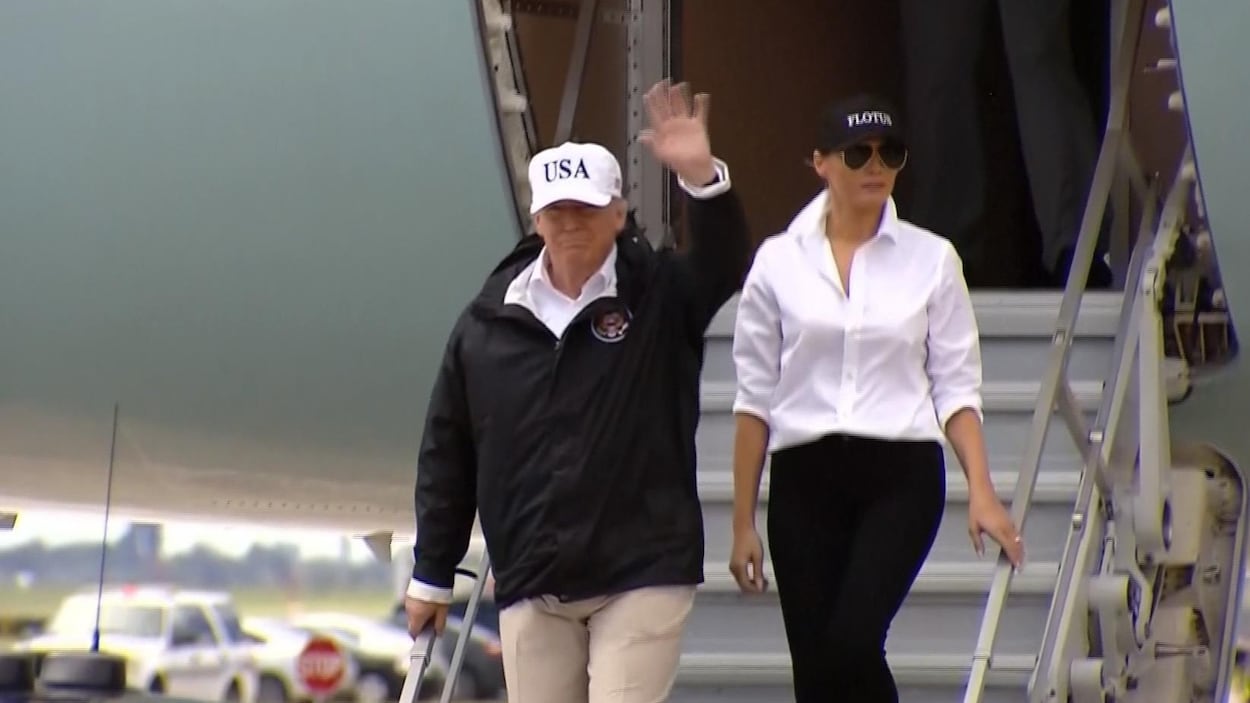 Le président des États-Unis et son épouse arrivent à Corpus Christi, au Texas.