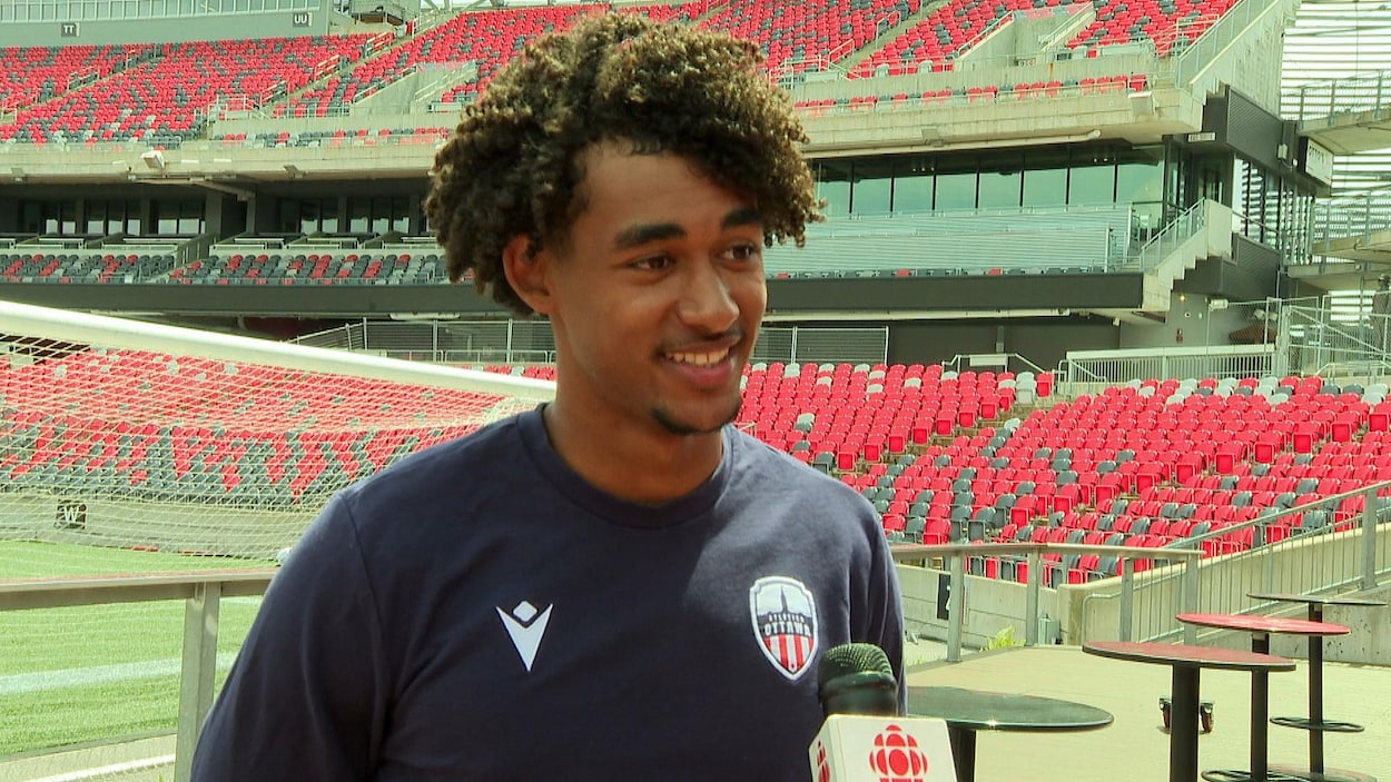 Atlético Ottawa Tyr Walker inspiré par sa famille militaire Radio