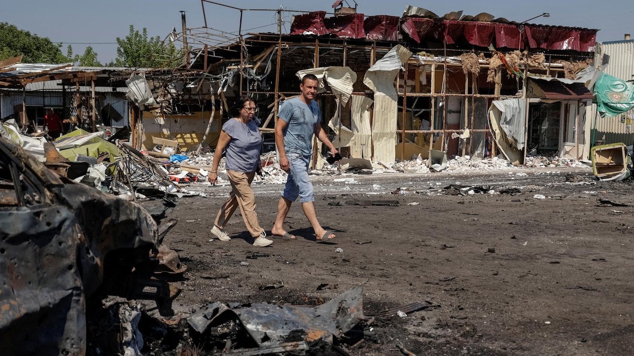 Ukraine : 10 morts dans une frappe russe dans le nord-est du pays