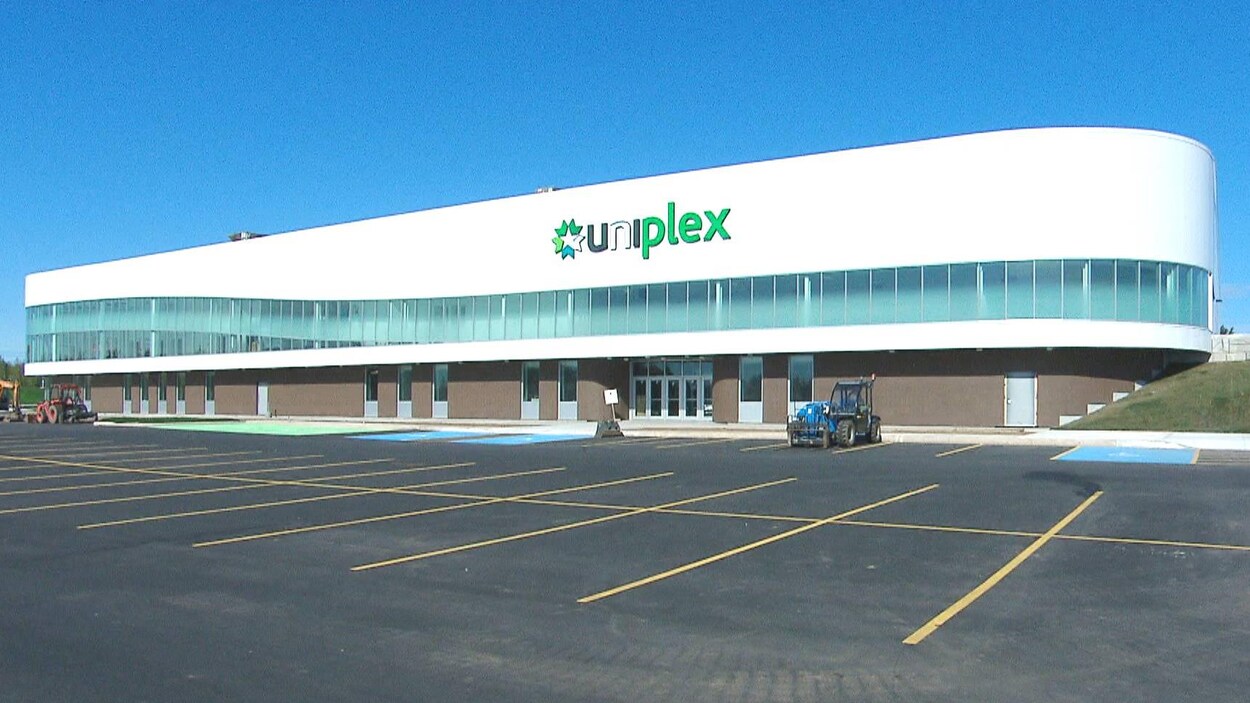 Une première patinoire de l’UNIplex de Dieppe ouverte le 13 octobre