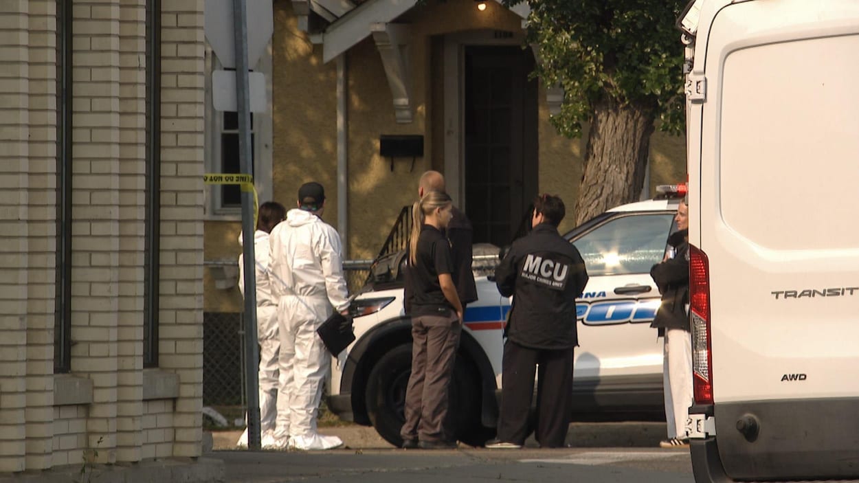 Double homicide sur la rue Elphinstone, à Regina : une deuxième femme arrêtée