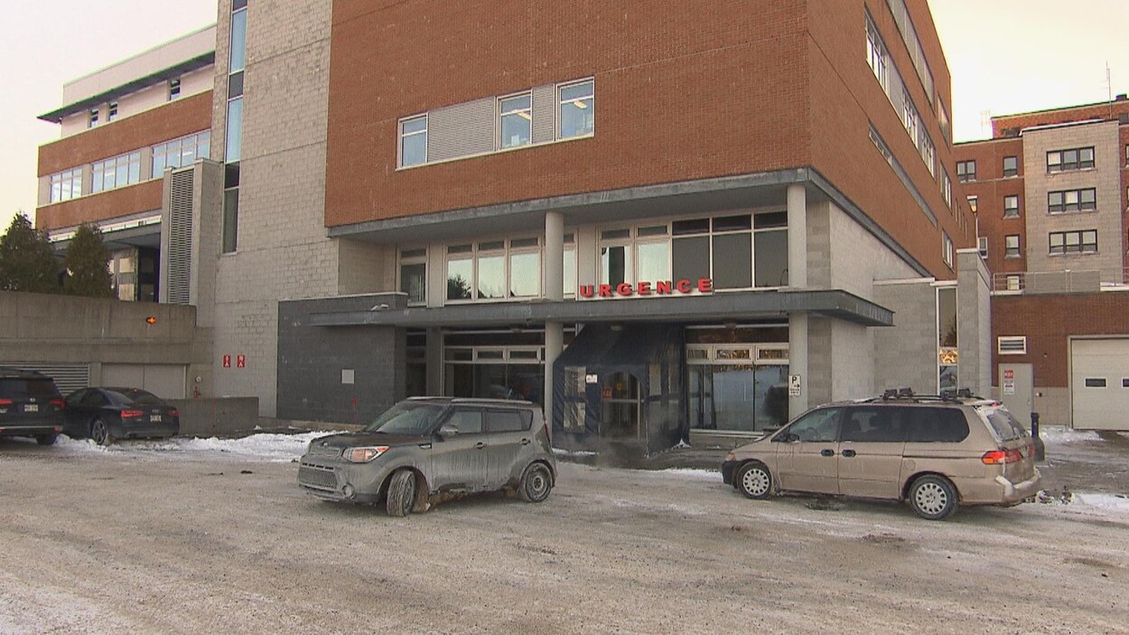 Des infirmières dénoncent le manque de main-d'oeuvre à l'urgence du CHAUR de Trois-Rivières.