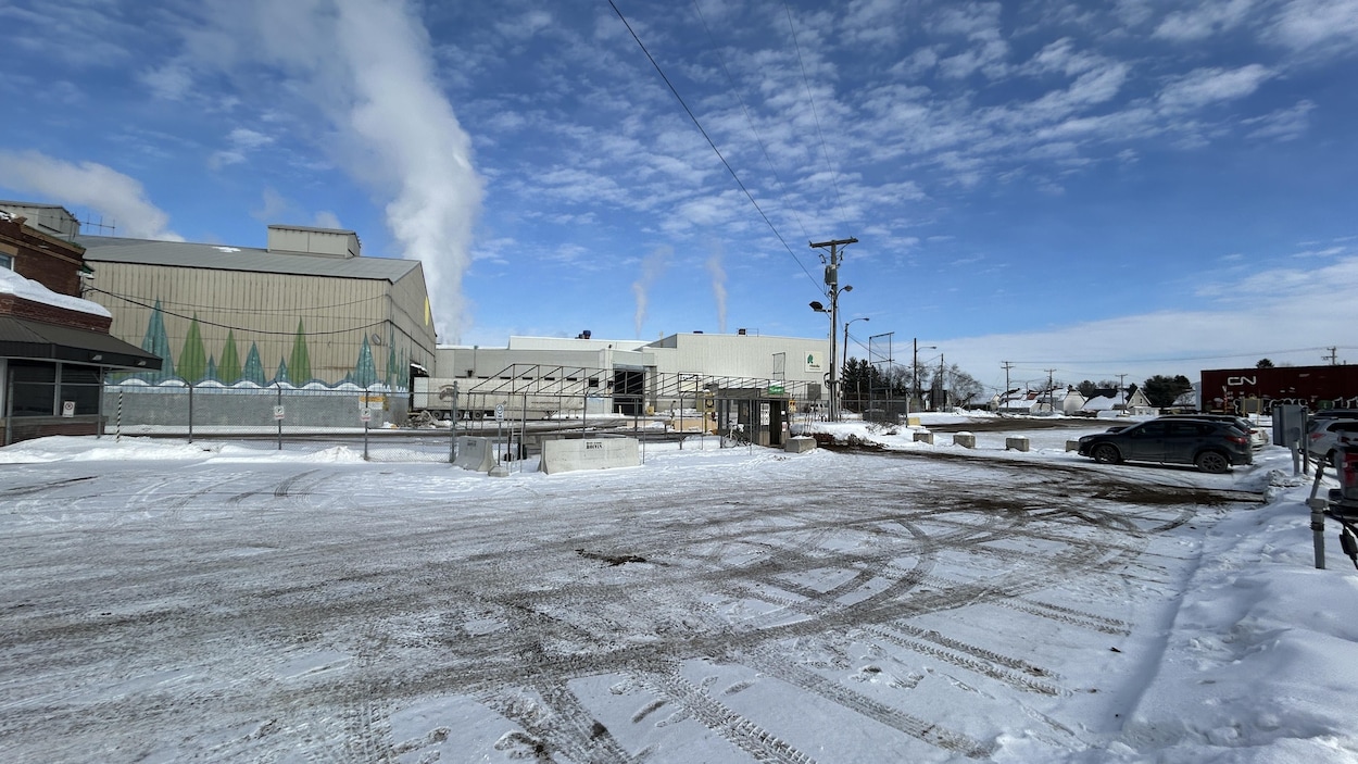 Le président de Domtar au Canada a rencontré des employés de l’usine Kénogami