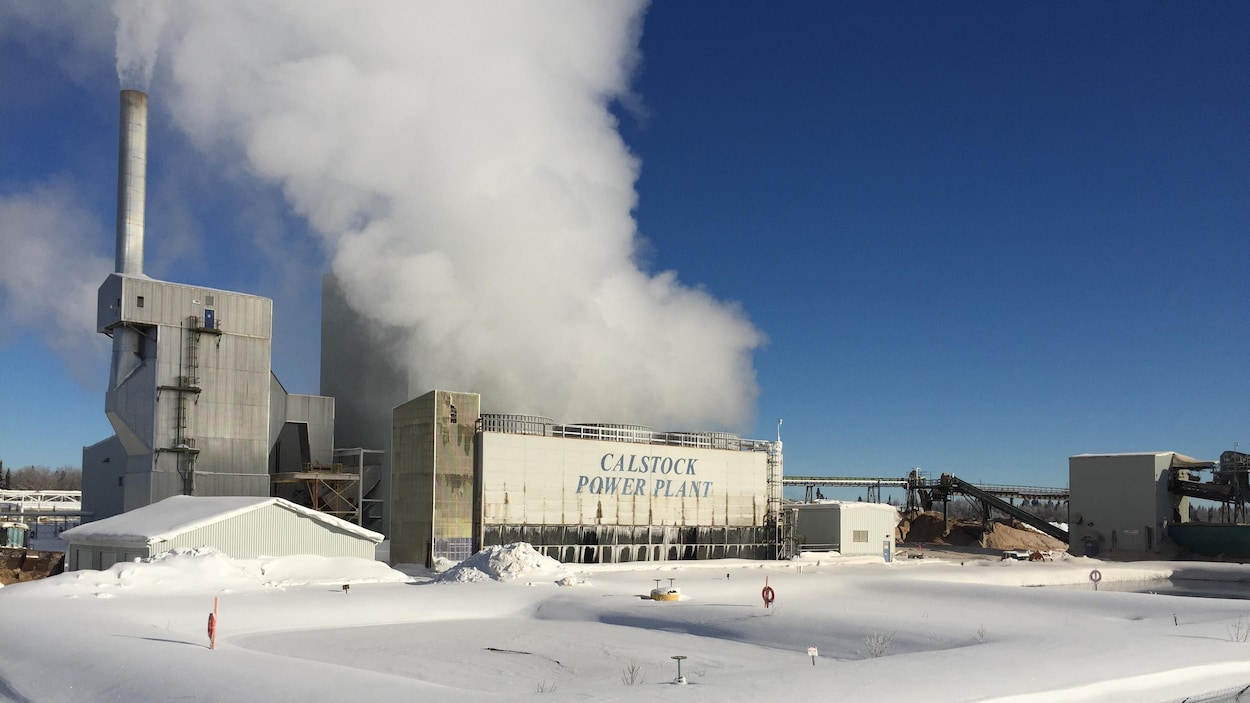 Une usine en hiver