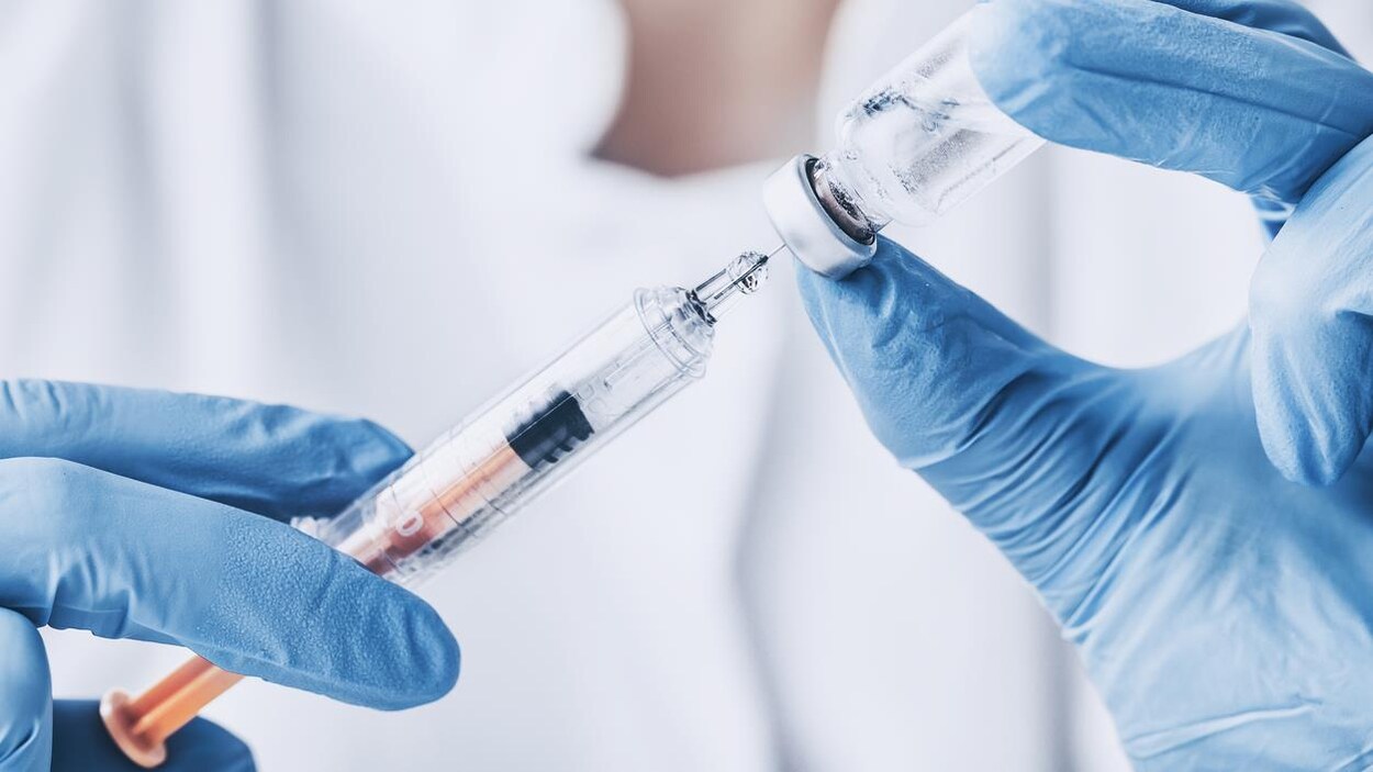 Le vaccin contre la grippe est moins efficace que prévu. Le vaccin contre la grippe est moins efficace que prévu.