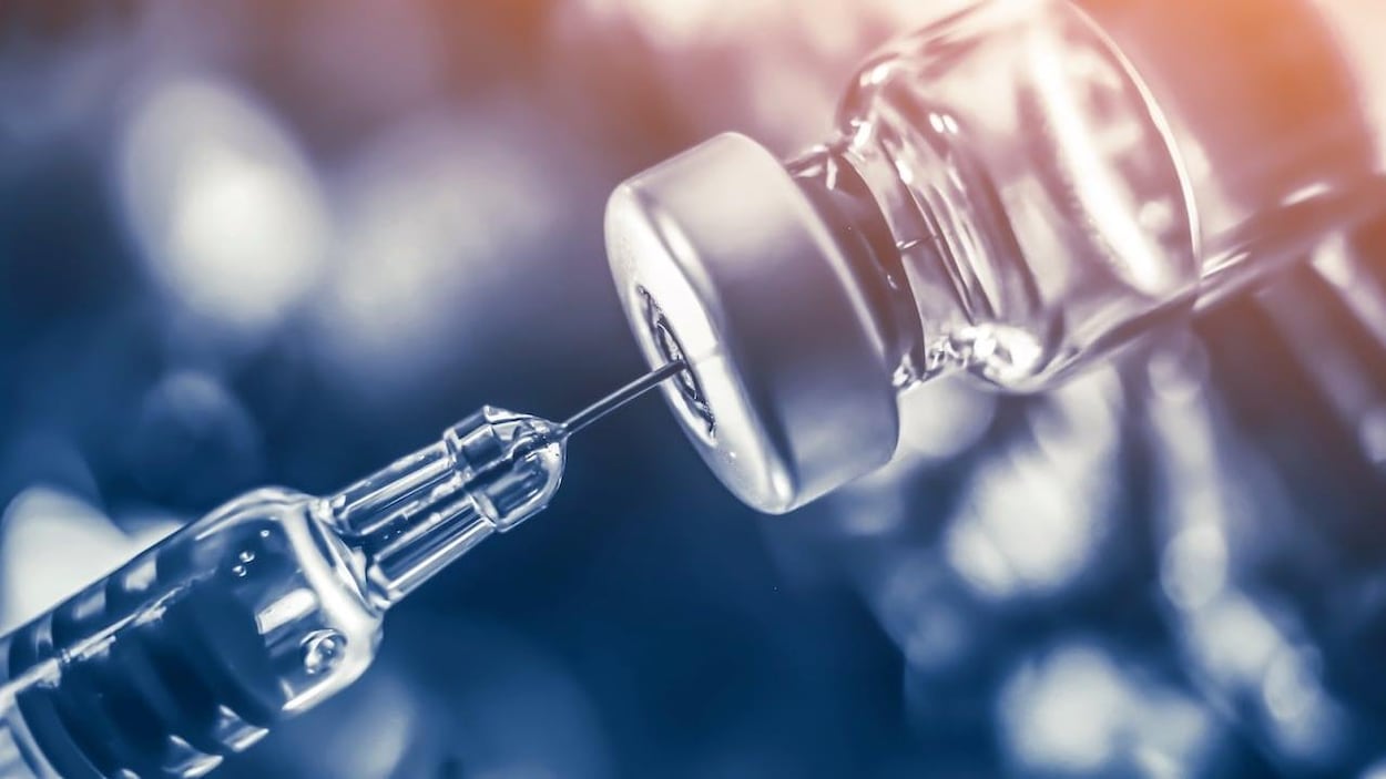 Pourquoi le vaccin contre la COVID-19 ne sera-t-il plus gratuit pour tous au Québec?