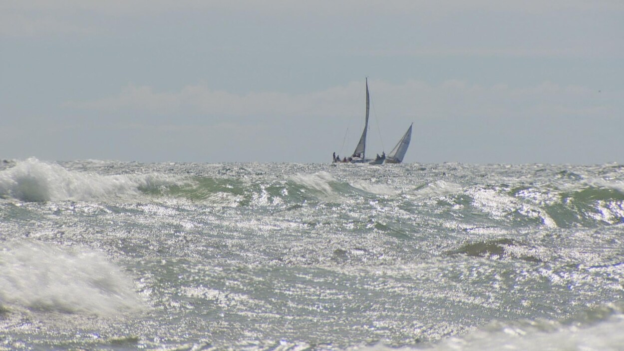 Des vagues et des bateaux Des vagues et des bateaux